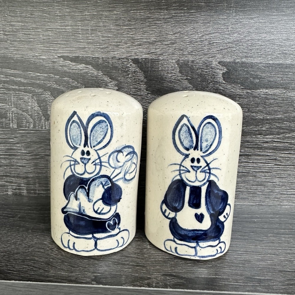 Blue & White Stoneware Bunny Rabit Pepper Shaker Hand Painted